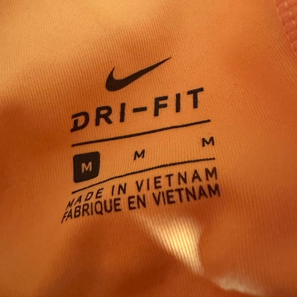 Nike + NET SUSTAIN Swoosh Dri-FIT stretch sports bra - Picture 4 of 6